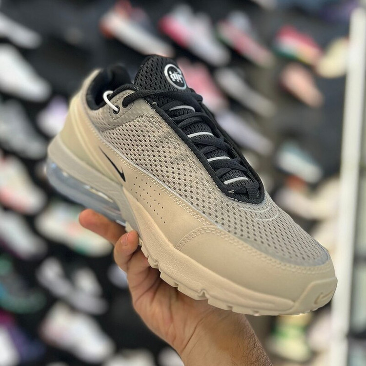 کفش راحتی مردانه نایک ایرمکس 270 Air max کپسول دار فقط 42