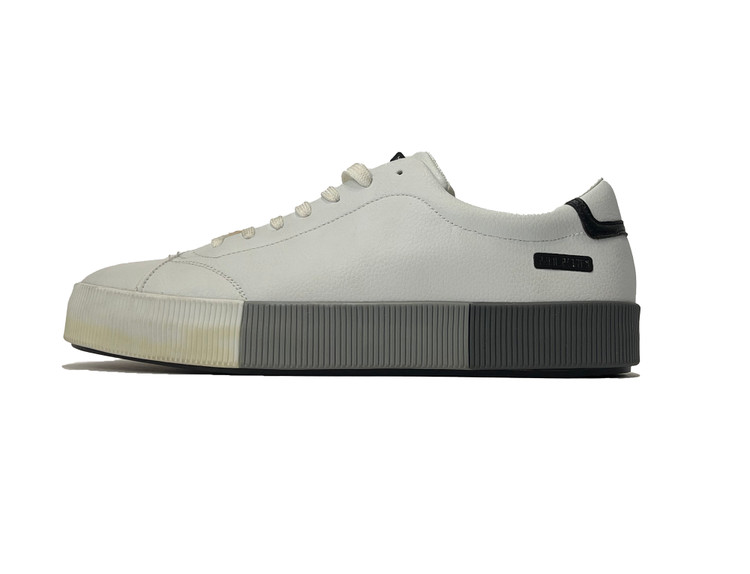 ونس سفید مردانه Pull & Bear
