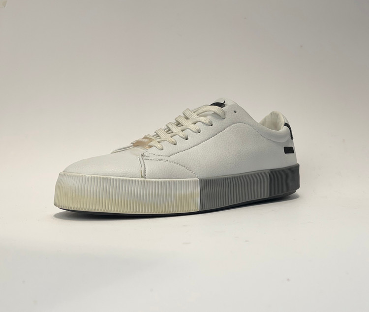 ونس سفید مردانه Pull & Bear