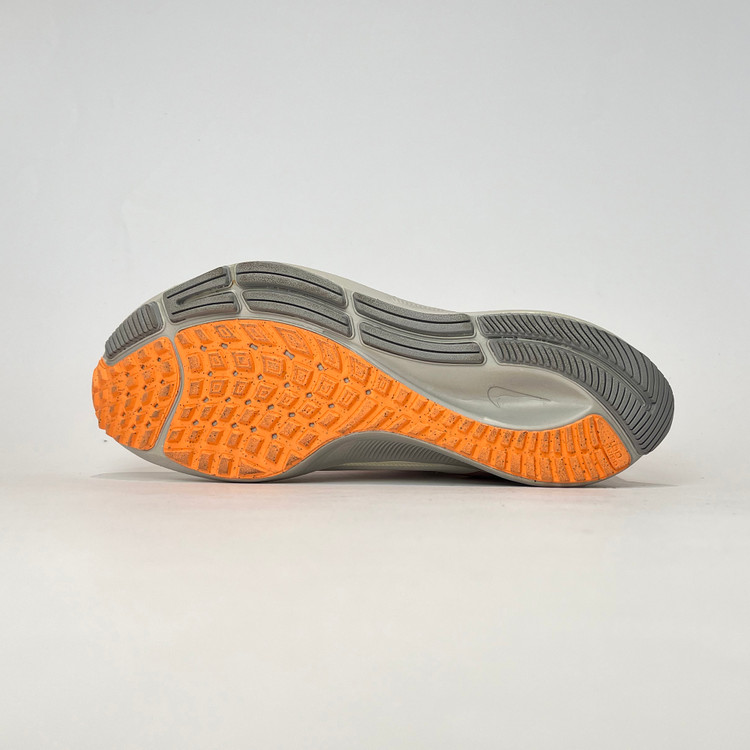 کفش راحتی نایک زوم پگاسوس Air zoom pegasus 38 کرم صورتی Z20