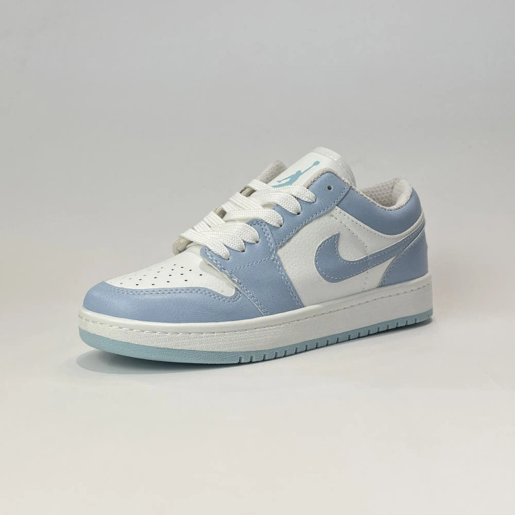 کفش روزمره نایک جردن 1 سفید آبی